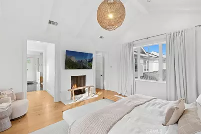 460 Santa Ana Avenue, Newport Beach, CA 92663 - Photo 32