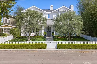 460 Santa Ana Avenue, Newport Beach, CA 92663 - Photo 2