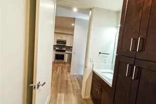 2006 S Corning St, Los Angeles, CA 90034 - Photo 12
