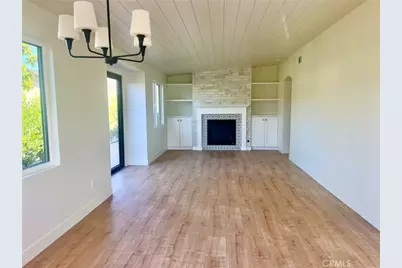 108 Yorktown, Newport Beach, CA 92660 - Photo 4