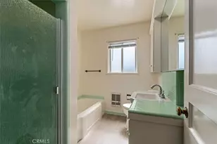 1235 S Beverly Glen Blvd, Los Angeles, CA 90024 - Photo 36
