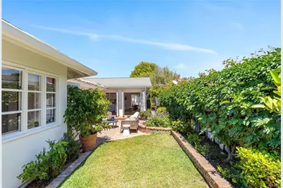 1644 Aliso Avenue, Costa Mesa, CA 92627 - Photo 18