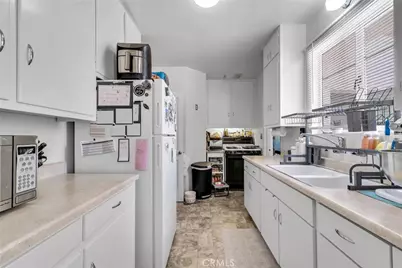 9385 Oak Glen Road, Cherry Valley, CA 92223 - Photo 12