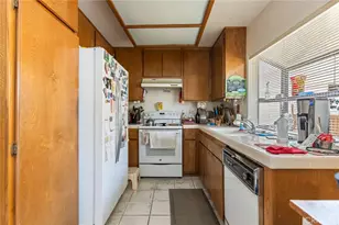 1700 W Cerritos, Anaheim, CA 92804 - Photo 10