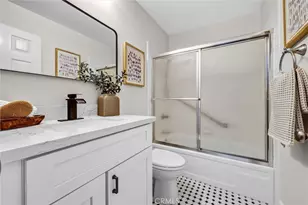 2157 Pacific Ave, Costa Mesa, CA 92627 - Photo 16