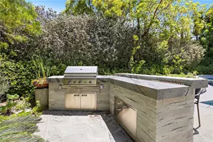 16 Regents, Newport Beach, CA 92660 - Photo 18