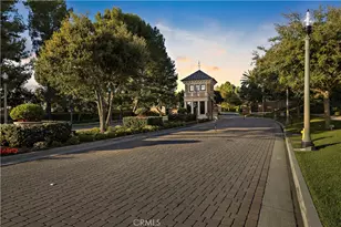 16 Regents, Newport Beach, CA 92660 - Photo 34
