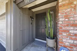 306 Campbell Ln, Costa Mesa, CA 92627 - Photo 2