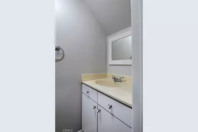 2223 N Broadway #L, Santa Ana, CA 92706 - Photo 14