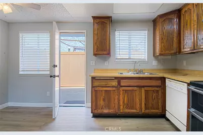 2223 N Broadway #L, Santa Ana, CA 92706 - Photo 6