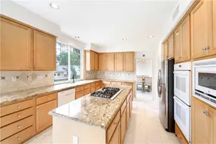 27 Vienne, Irvine, CA 92606 - Photo 6