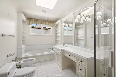 108 Kings Place, Newport Beach, CA 92663 - Photo 38