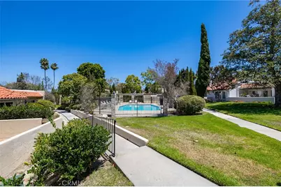 2332 Vista Huerta, Newport Beach, CA 92660 - Photo 36