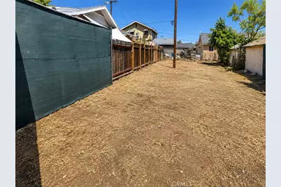 419 S Vine, Ontario, CA 91762 - Photo 2