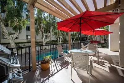 5325 Newcastle #108, Encino, CA 91316 - Photo 24