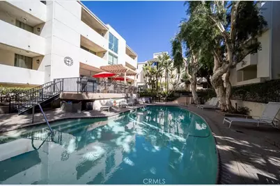 5325 Newcastle #108, Encino, CA 91316 - Photo 22