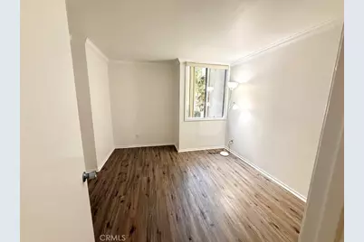 5325 Newcastle #108, Encino, CA 91316 - Photo 16