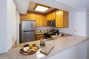 5325 Newcastle, Encino, CA 91316 - Photo 10