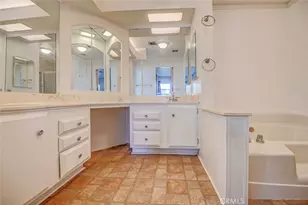 18601 Newland Street, Huntington Beach, CA 92646 - Photo 14