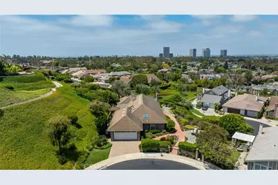 2101 Yacht Daphne, Newport Beach, CA 92660 - Photo 36