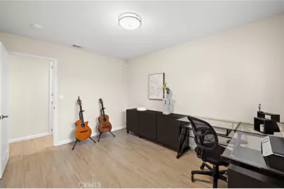 916 E Jonquil, Santa Ana, CA 92705 - Photo 18