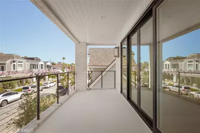 225 Diamond, Newport Beach, CA 92662 - Photo 12