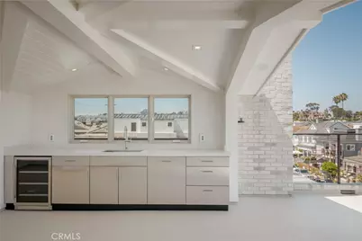 225 Diamond, Newport Beach, CA 92662 - Photo 28