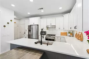 2534 Cornerstone Ln, Costa Mesa, CA 92626 - Photo 4