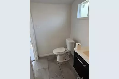 6208 Holmes, Los Angeles, CA 90001 - Photo 24