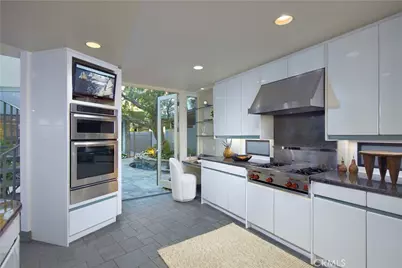 2027 Bayside Drive, Corona del Mar, CA 92625 - Photo 18
