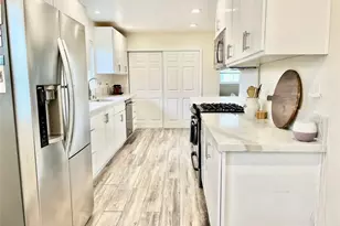 348 22nd St, Costa Mesa, CA 92627 - Photo 16
