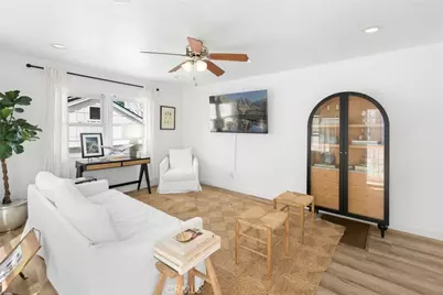 121 Marine Avenue, Newport Beach, CA 92662 - Photo 20
