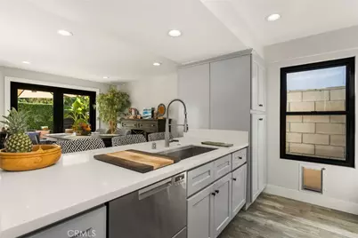 512 Oceanhill, Huntington Beach, CA 92648 - Photo 20