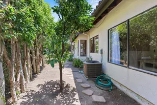 21 Glorieta, Irvine, CA 92620 - Photo 34