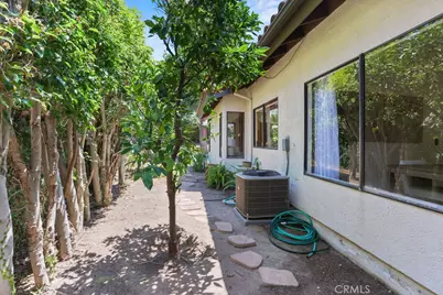 21 Glorieta, Irvine, CA 92620 - Photo 34