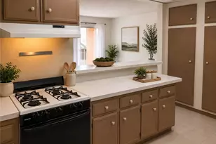 6600 Warner, Huntington Beach, CA 92647 - Photo 12