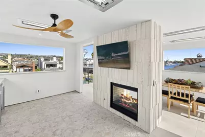 113 Grand Canal, Newport Beach, CA 92662 - Photo 34