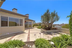 1 Breakwater Dr, Corona del Mar, CA 92625 - Photo 12