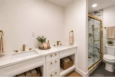 9010 Newport #3, Fontana, CA 92335 - Photo 10