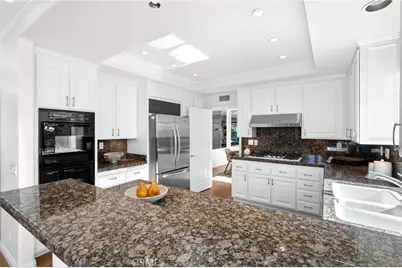 108 Ocean Vista, Newport Beach, CA 92660 - Photo 20