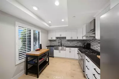 25 Canyon Island, Newport Beach, CA 92660 - Photo 10