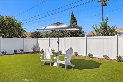 674 Senate Street, Costa Mesa, CA 92627 - Photo 32