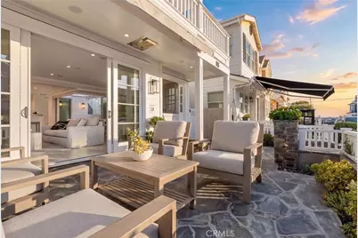 118 Sapphire, Newport Beach, CA 92662 - Photo 2