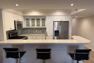 200 Pacific Coast Hwy, Huntington Beach, CA 92648 - Photo 4