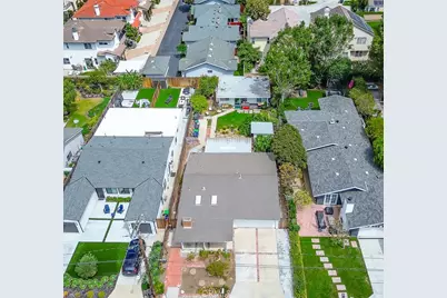 278 Santo Tomas, Costa Mesa, CA 92627 - Photo 32