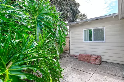 278 Santo Tomas, Costa Mesa, CA 92627 - Photo 30