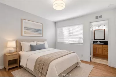 8 Silverwood, Irvine, CA 92604 - Photo 10