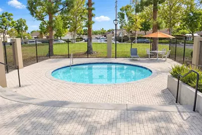 8 Silverwood, Irvine, CA 92604 - Photo 32