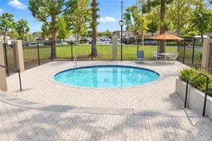 8 Silverwood, Irvine, CA 92604 - Photo 32