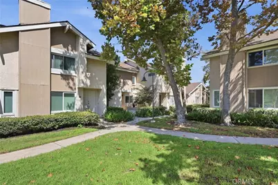 8 Silverwood, Irvine, CA 92604 - Photo 24